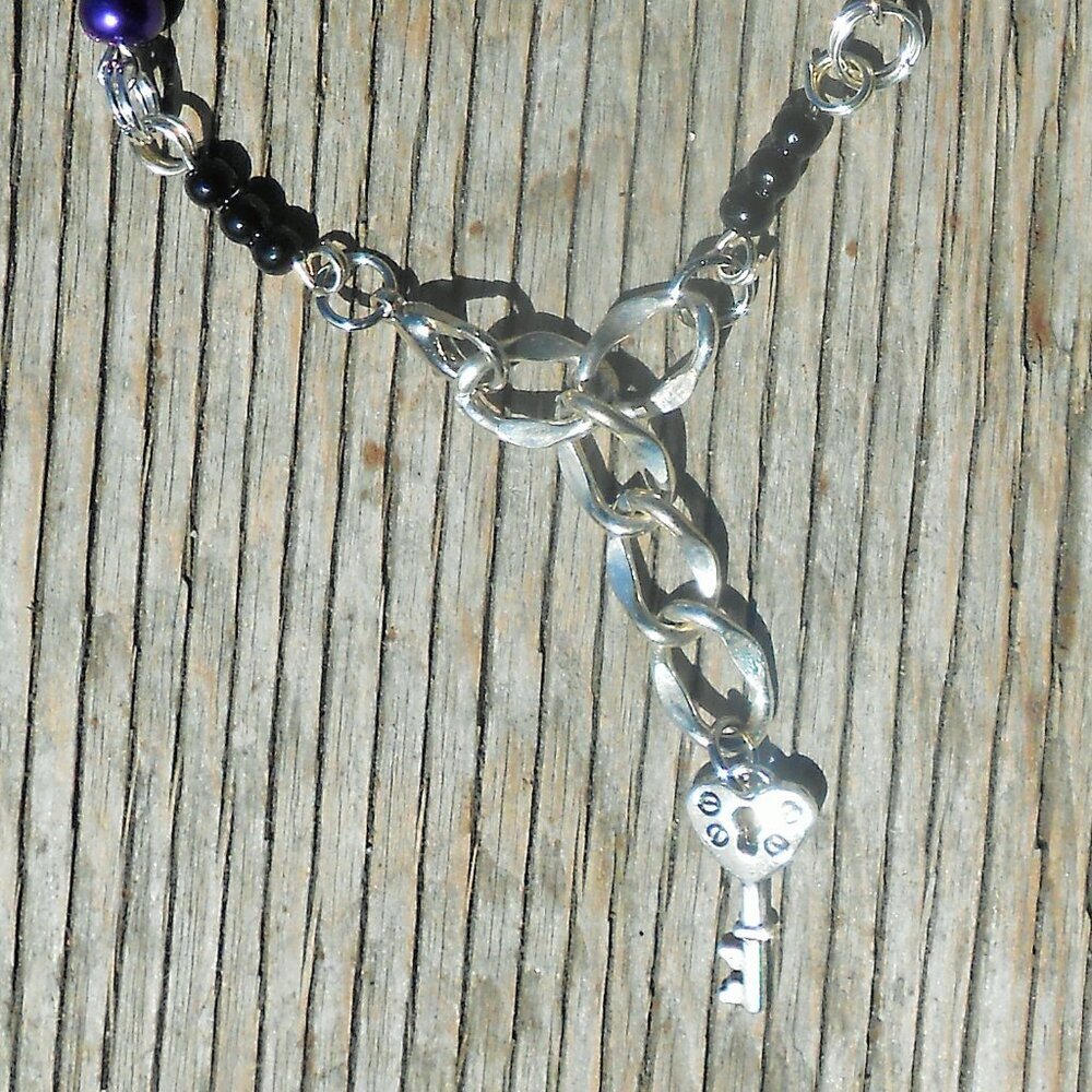 No 97 Beautiful handmade jewelry set: earrings, bracelet, and necklace - Picture 3 of 6